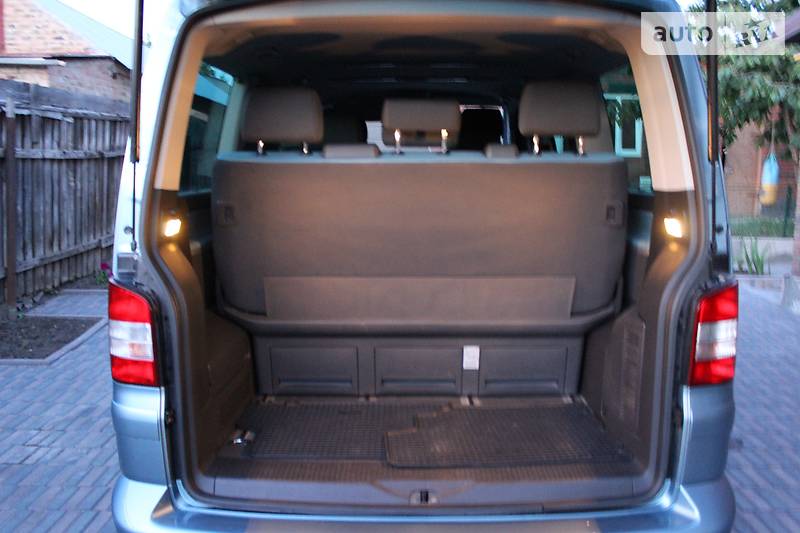 Мінівен Volkswagen Multivan 2008 в Кропивницькому