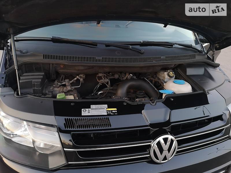 Минивэн Volkswagen Multivan 2013 в Киеве