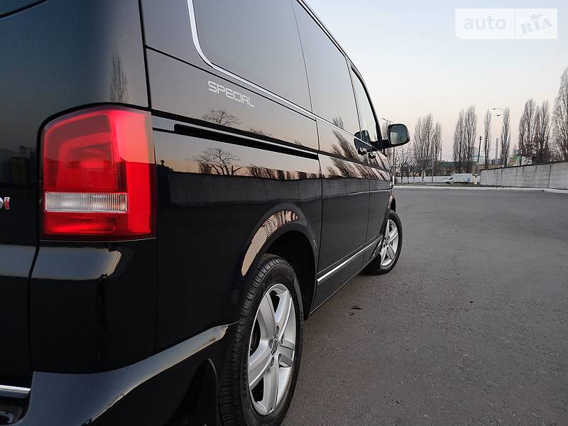 Минивэн Volkswagen Multivan 2013 в Киеве