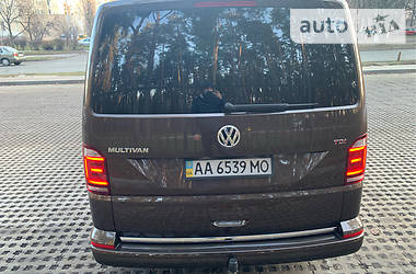 Минивэн Volkswagen Multivan 2010 в Киеве