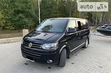 Мінівен Volkswagen Multivan 2010 в 