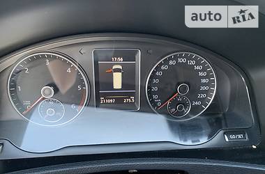 Мінівен Volkswagen Multivan 2010 в 