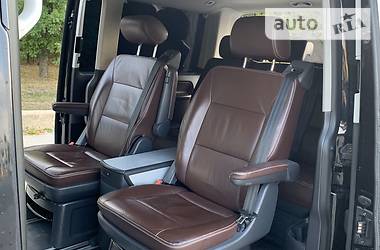 Мінівен Volkswagen Multivan 2010 в 