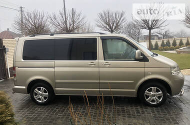 Мінівен Volkswagen Multivan 2009 в 
