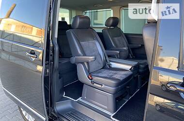 Мінівен Volkswagen Multivan 2010 в 