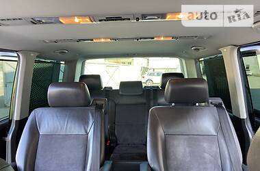 Мінівен Volkswagen Multivan 2010 в 