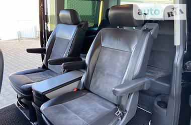 Мінівен Volkswagen Multivan 2010 в 