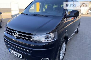 Мінівен Volkswagen Multivan 2010 в 