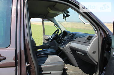  Volkswagen Multivan 2011 в 
