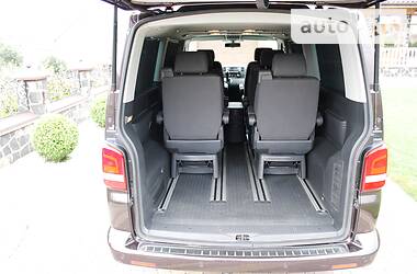 Минивэн Volkswagen Multivan 2010 в 