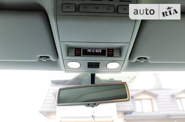 Минивэн Volkswagen Multivan 2010 в 