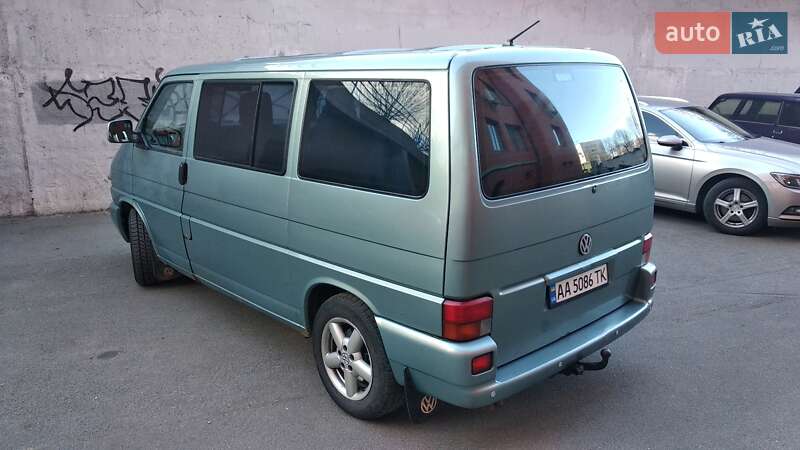 Мінівен Volkswagen Multivan 2002 в Києві