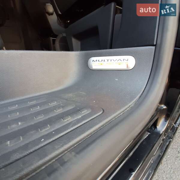 Минивэн Volkswagen Multivan 2009 в Ужгороде