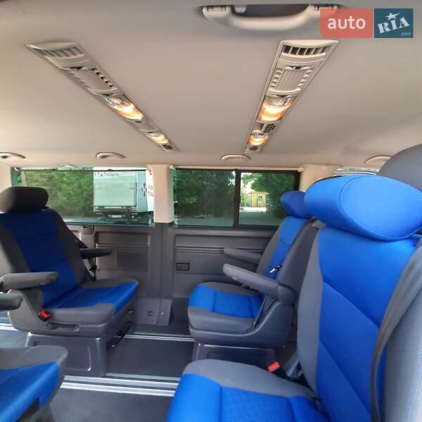 Минивэн Volkswagen Multivan 2009 в Ужгороде