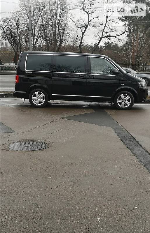 Минивэн Volkswagen Multivan 2013 в Киеве