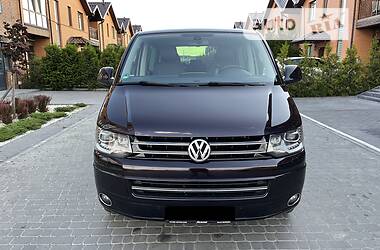 Минивэн Volkswagen Multivan 2014 в Виннице