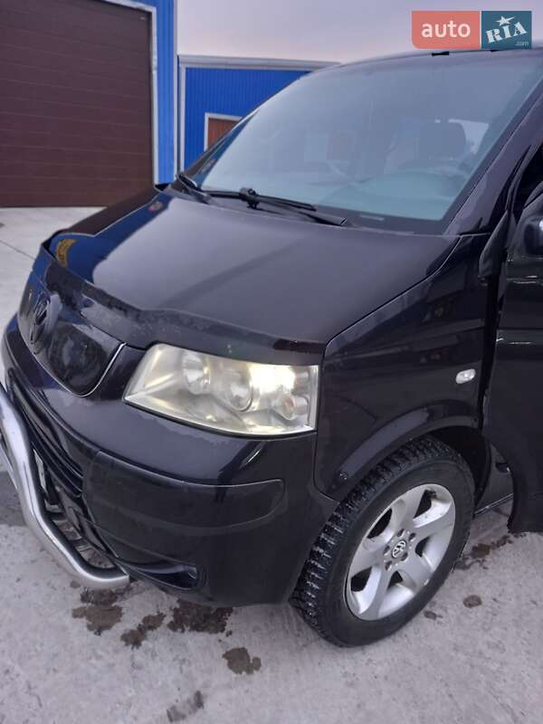 Минивэн Volkswagen Multivan 2005 в Днепре