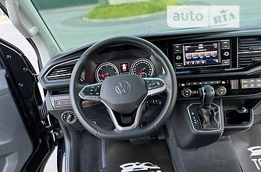 Минивэн Volkswagen Multivan 2020 в 