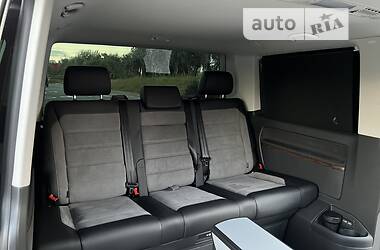 Минивэн Volkswagen Multivan 2020 в 