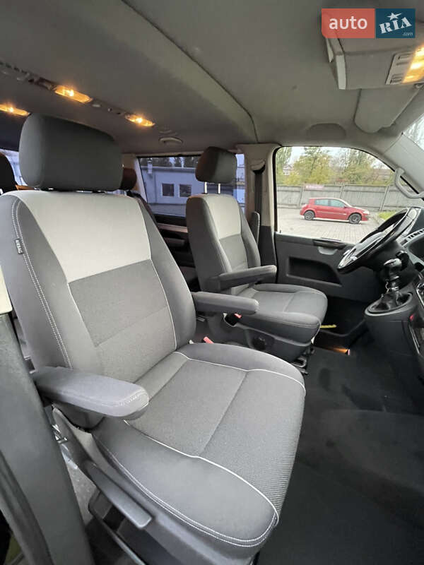 Минивэн Volkswagen Multivan 2012 в Киеве