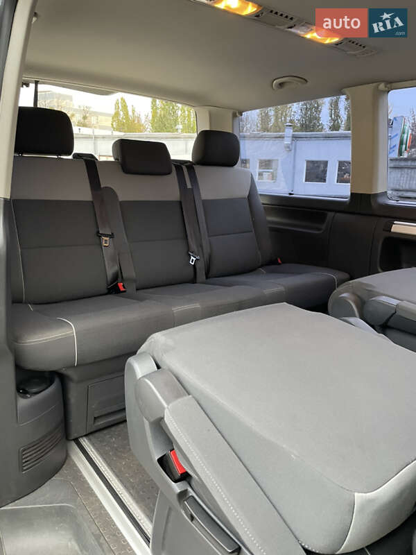 Минивэн Volkswagen Multivan 2012 в Киеве