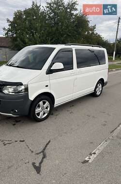 Минивэн Volkswagen Multivan 2013 в 