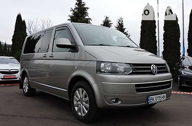 Минивэн Volkswagen Multivan 2011 в Ровно