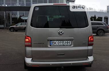 Минивэн Volkswagen Multivan 2011 в Ровно