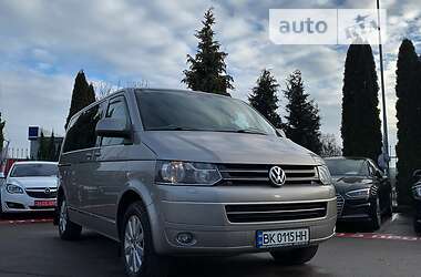 Минивэн Volkswagen Multivan 2011 в Ровно