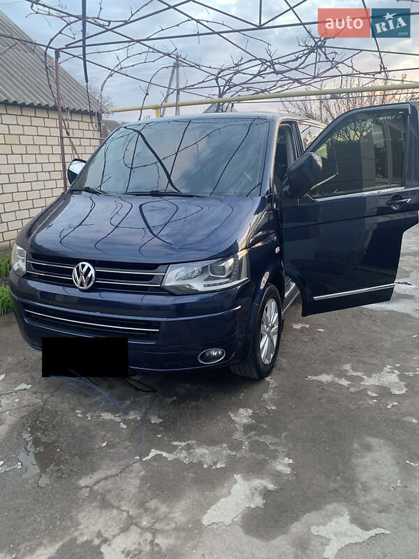 Мінівен Volkswagen Multivan 2011 в Кривому Розі