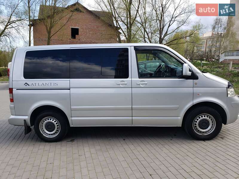 Мінівен Volkswagen Multivan 2008 в Хмельницькому