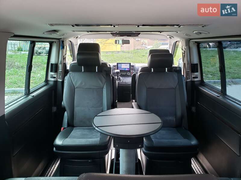 Мінівен Volkswagen Multivan 2008 в Хмельницькому