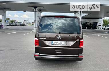 Минивэн Volkswagen Multivan 2016 в Ровно