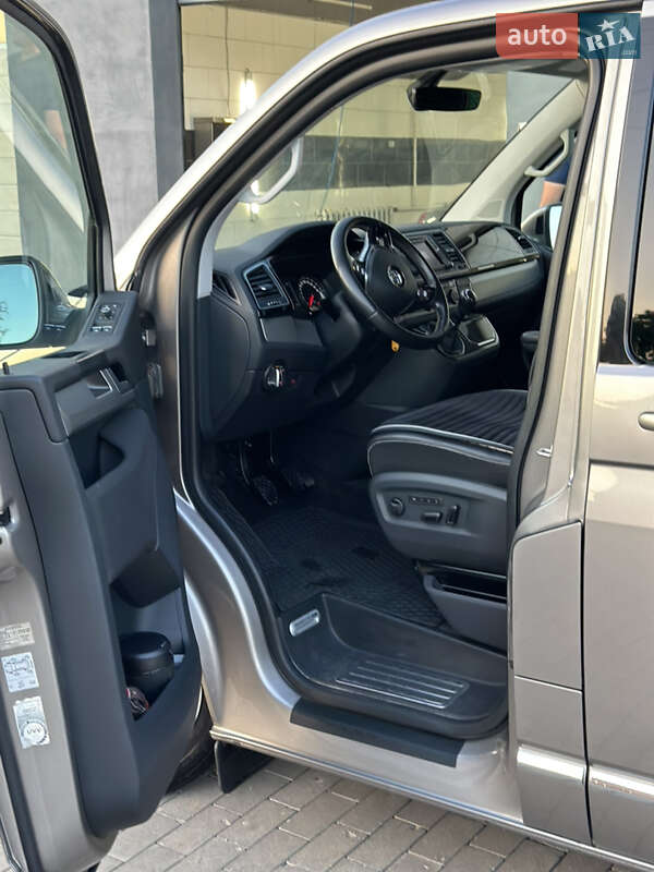 Минивэн Volkswagen Multivan 2015 в Харькове
