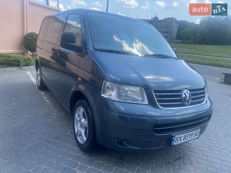 Минивэн Volkswagen Multivan 2007 в Хмельницком