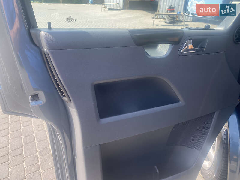 Минивэн Volkswagen Multivan 2007 в Хмельницком