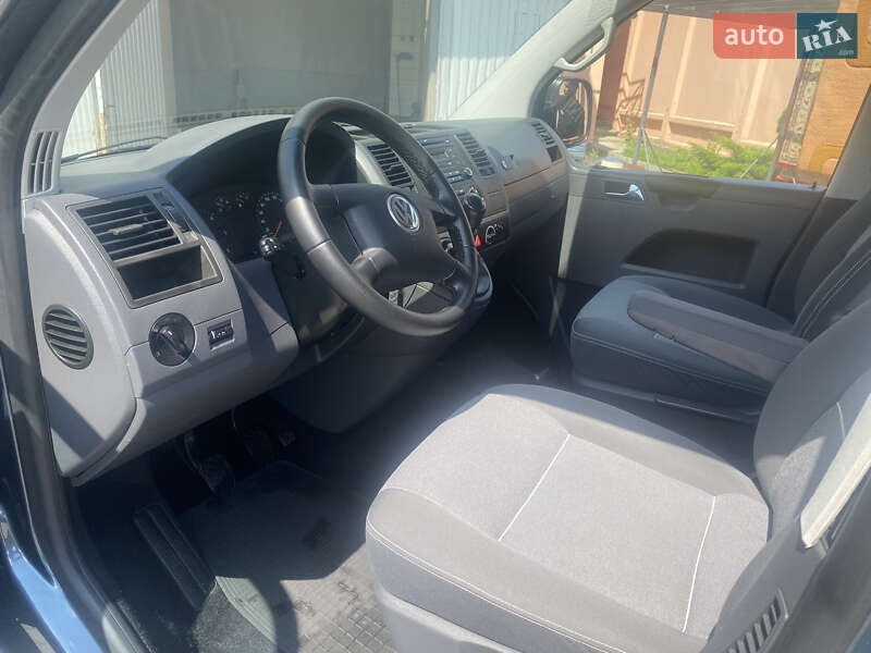 Минивэн Volkswagen Multivan 2007 в Хмельницком