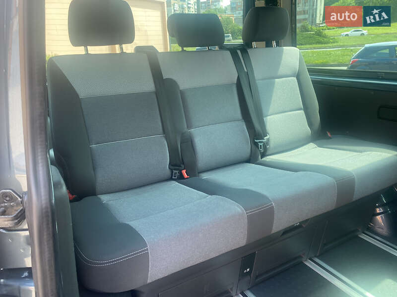 Минивэн Volkswagen Multivan 2007 в Хмельницком