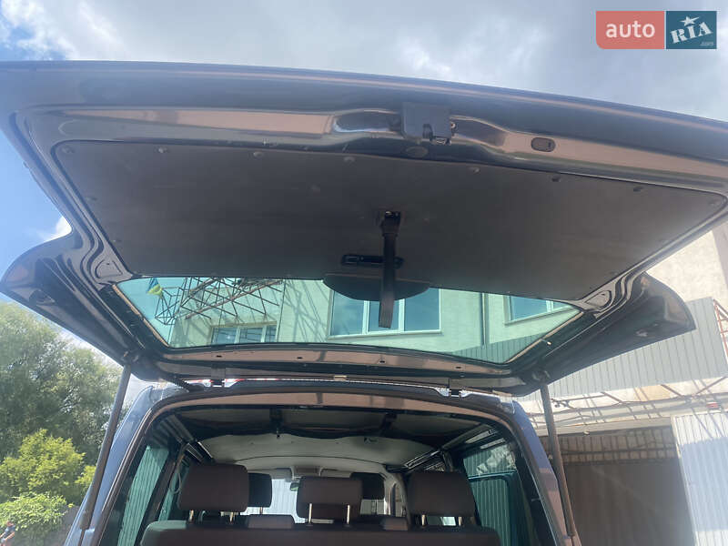 Минивэн Volkswagen Multivan 2007 в Хмельницком