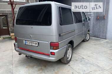 Универсал Volkswagen Multivan 1998 в Тячеве