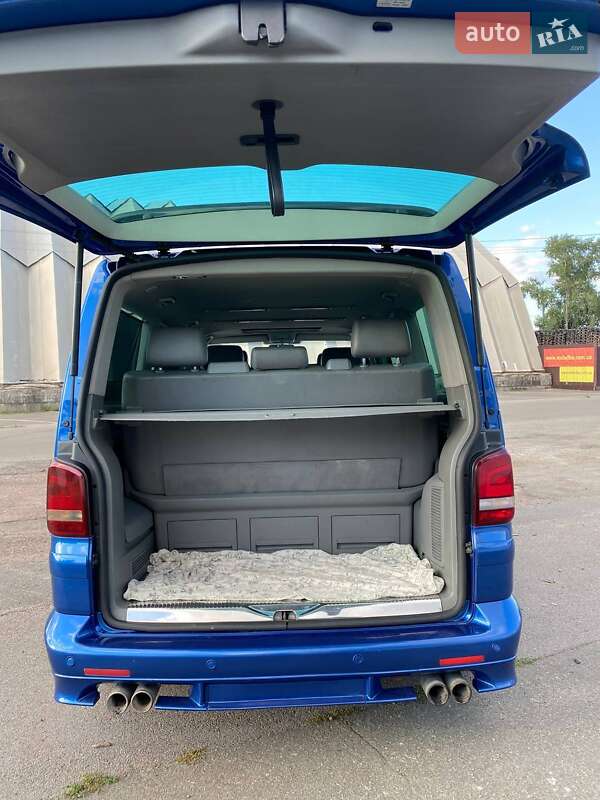 Мінівен Volkswagen Multivan 2005 в Києві