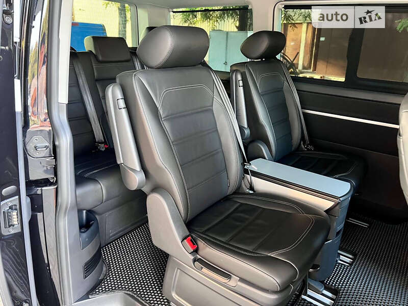 Минивэн Volkswagen Multivan 2021 в Днепре