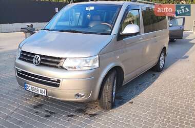 Минивэн Volkswagen Multivan 2005 в Львове