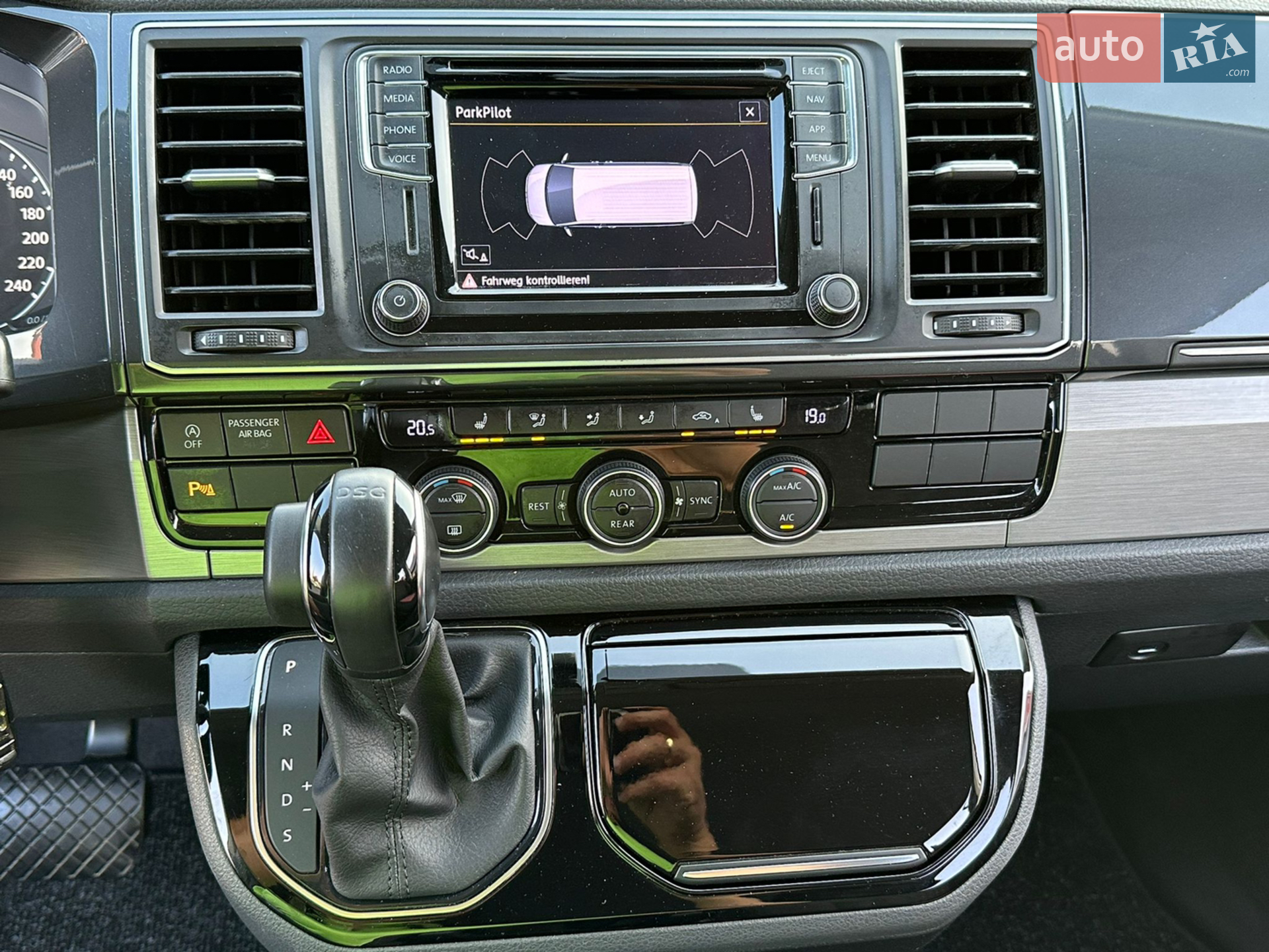 2019 Volkswagen Multivan - мініатюра 27