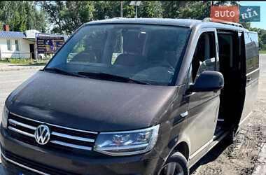 Минивэн Volkswagen Multivan 2017 в 