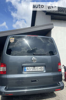Минивэн Volkswagen Multivan 2004 в Ровно