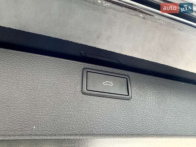 Минивэн Volkswagen Multivan 2020 в Одессе