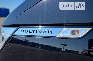 Мінівен Volkswagen Multivan 2021 в Києві