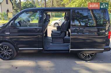 Мінівен Volkswagen Multivan 2015 в Києві