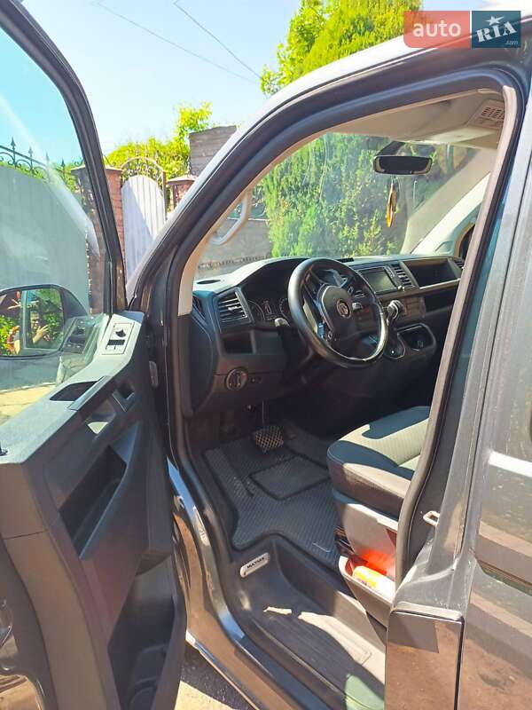 Минивэн Volkswagen Multivan 2017 в Мироновке фото 7 Минивэн Volkswagen Multivan 2017 в Мироновке